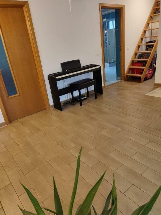 Proprietar, vand vila individuala Siseşti, singur in curte - Poză 8