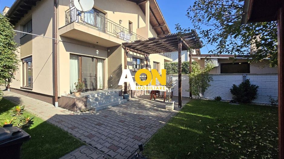 1/2 Duplex 4 Camere Zona Kaufland, 258mp Teren - Poză 1