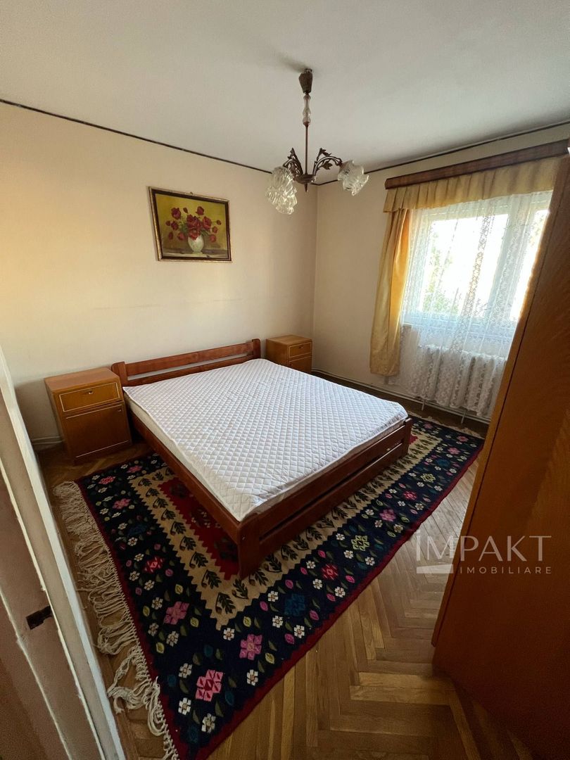 Apartament cu 4 carmere decomandat in Grigorescu - Poză 1