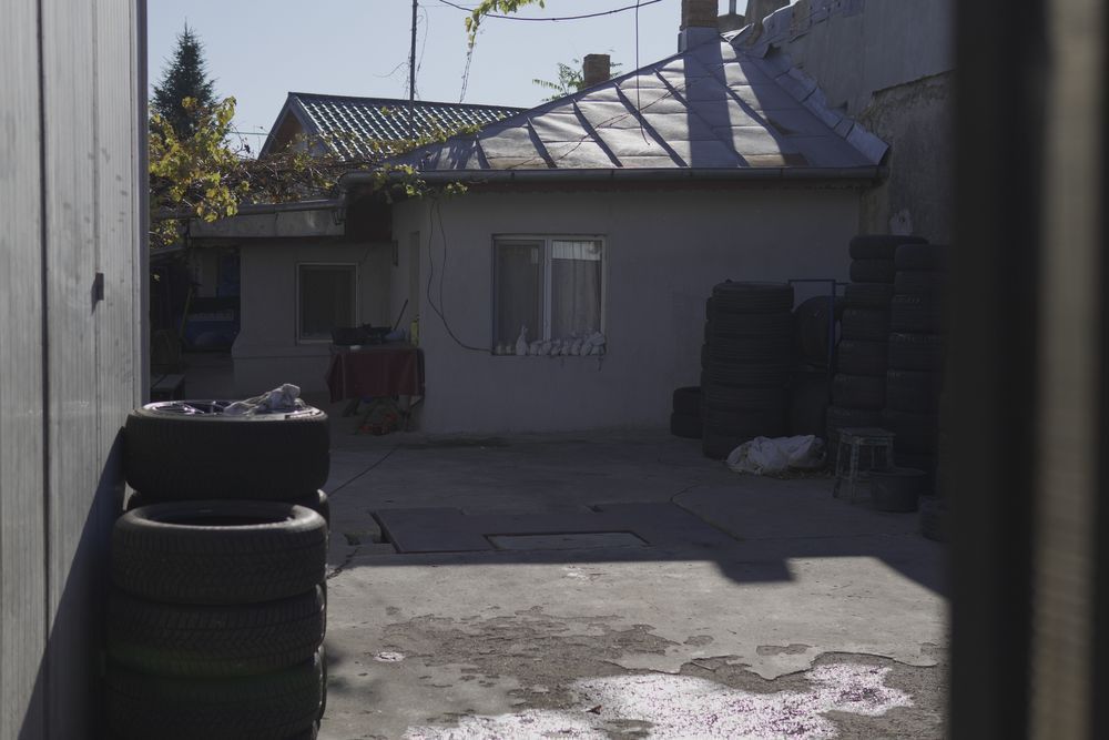 Casa + Teren Prelungirea Ghencea - Poză 1