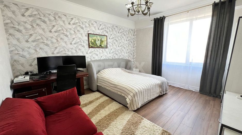 Vinzare apartament cu 1 camera bd.Traian 22 - Poză 1