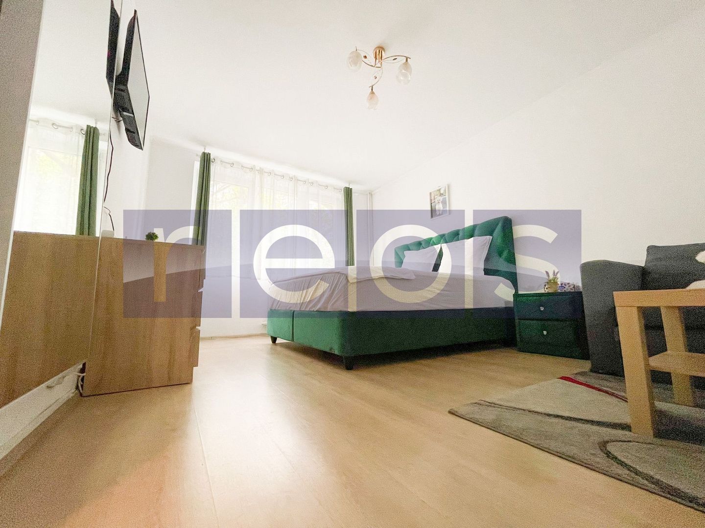 VÂNZARE GARSONIERĂ | ZONA OZANA | MOBILATĂ ȘI UTILATĂ - Poză 2