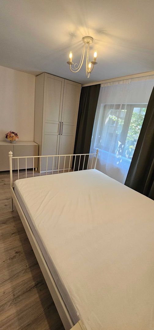 De inchiriat apartament 3 camere zona Decebal/Renovat total - Poză 8