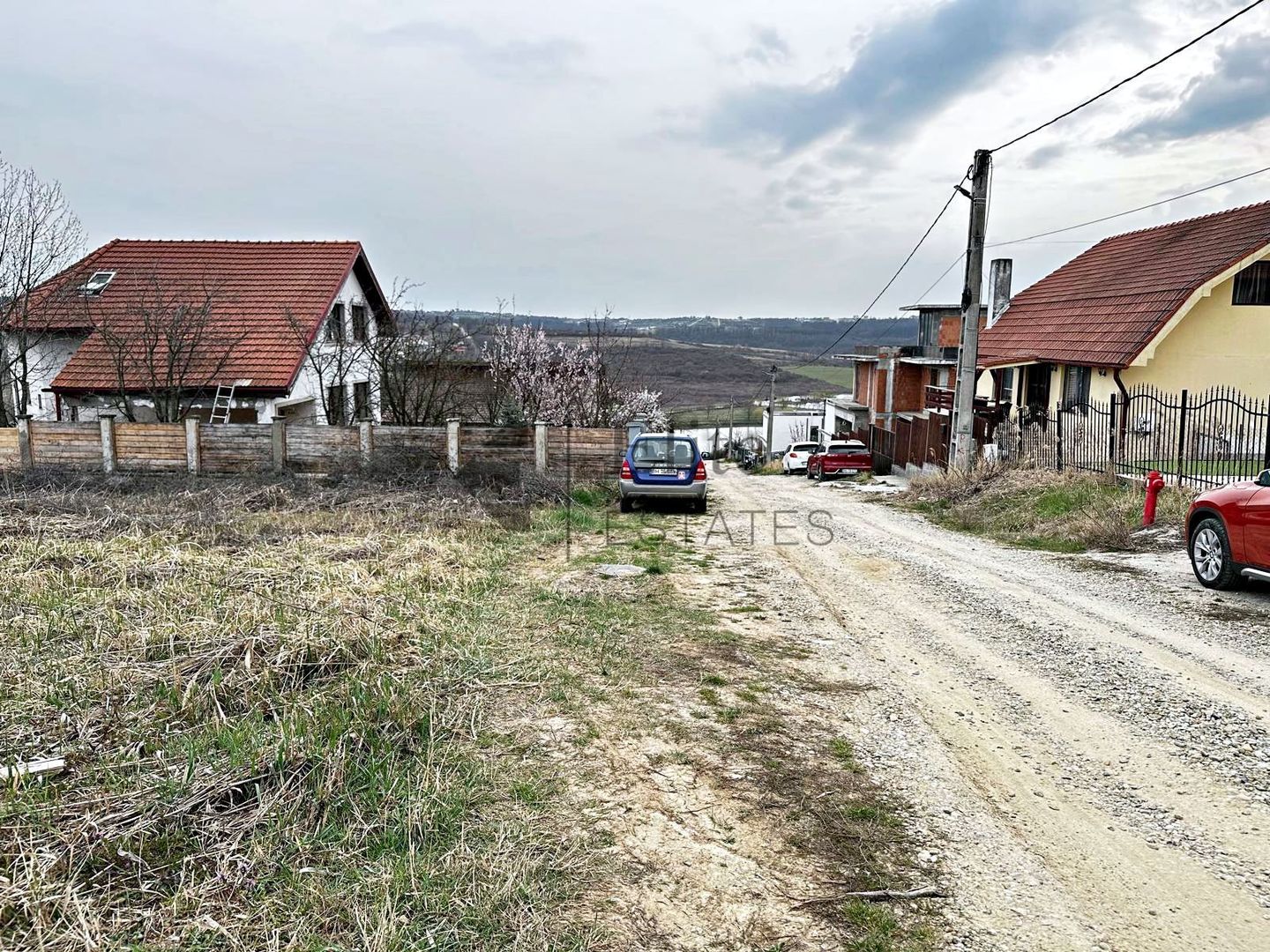 Teren Paleu cu vedere spre panoramică spre lac - Poză 1
