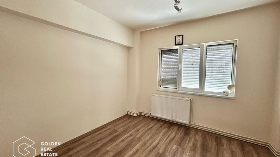Apartament 3 camere, decomandat, zona Micalaca - Poză 6