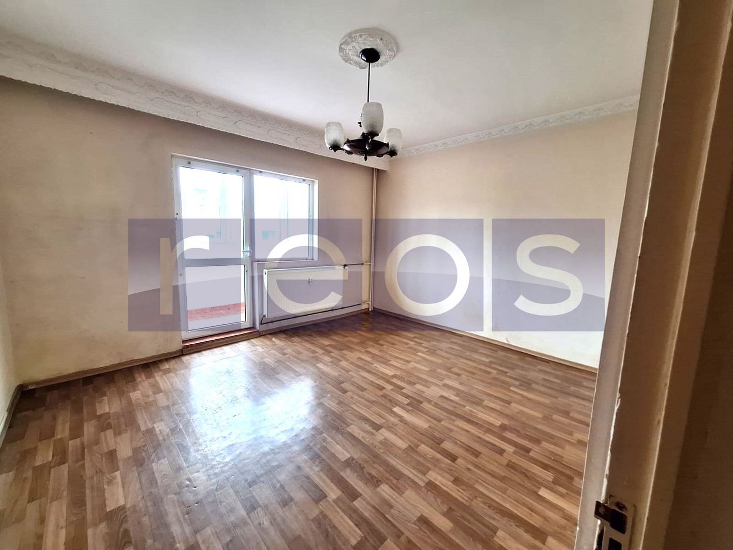 151900 EURO | APARTAMENT 3 CAMERE BLOC REABILITAT PANDURI - Poză 3