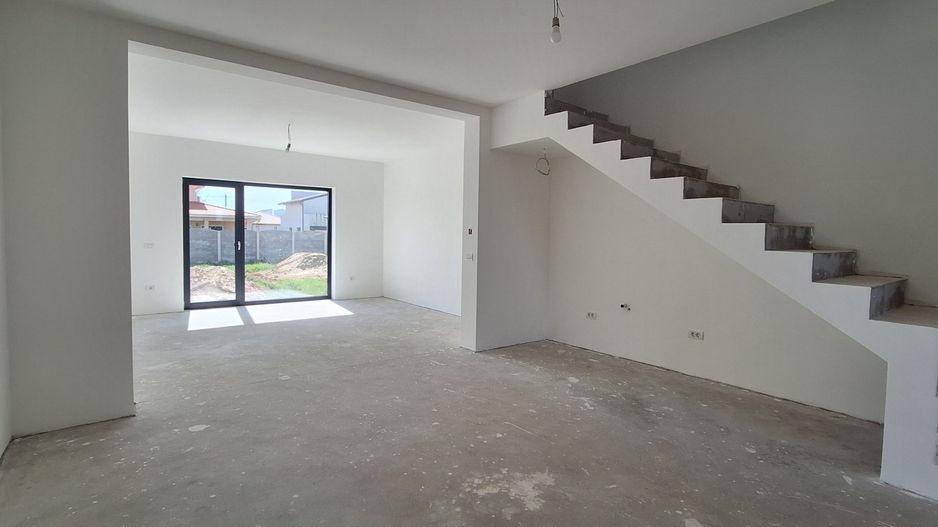 Duplex modern P+E cu 4 camere - Poză 18