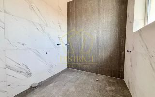 Duplex cu 5 camere, despartit prin camera tehnica I Dumbravita - Poză 11