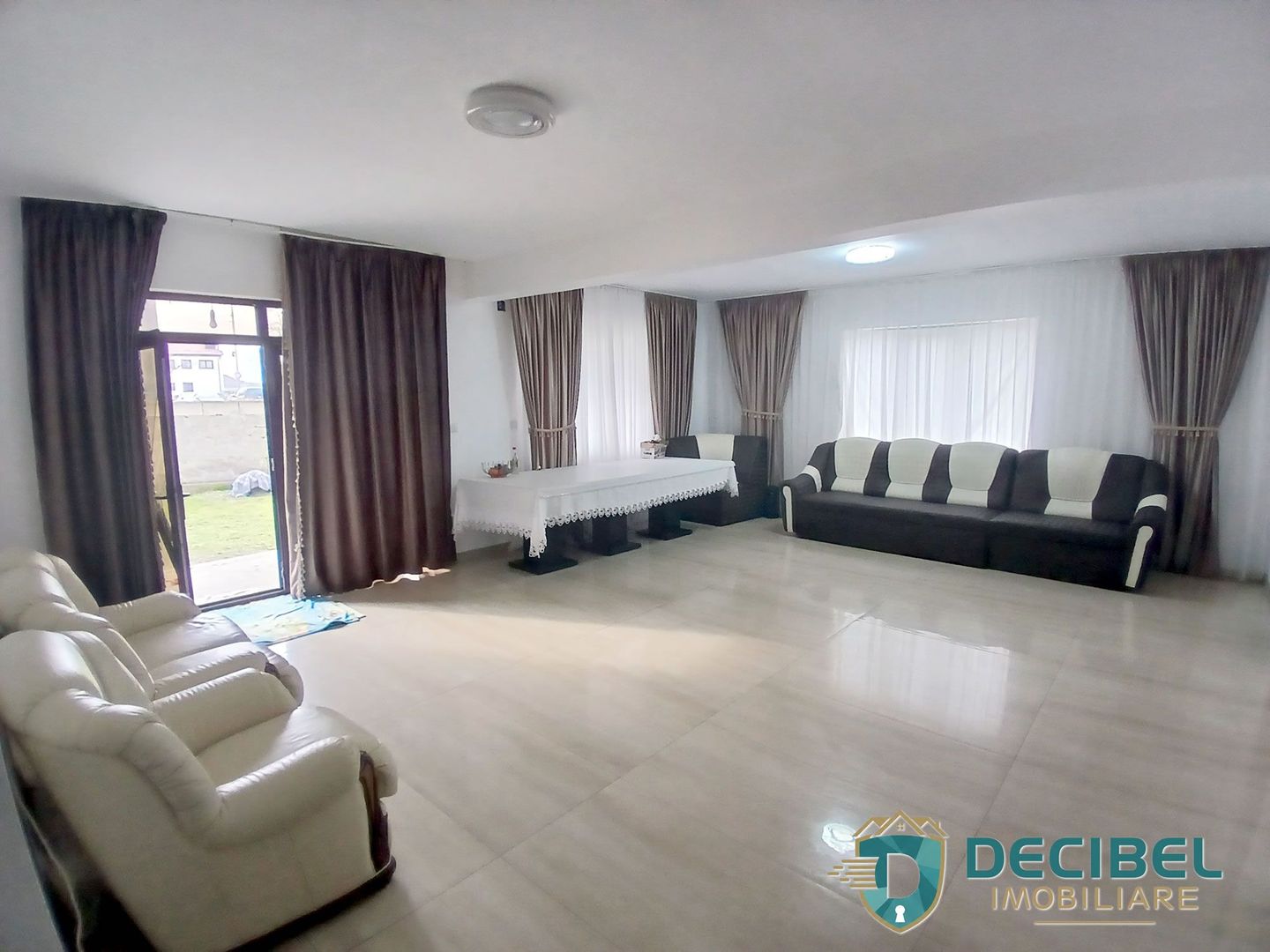 Vilă Spațioasă cu 6 camere, 234mp construiți, în Cartier Tineretului - Poză 6