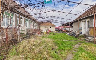 Casă cu teren generos, 4.000 mp, Chijic – Bihor - Poză 2