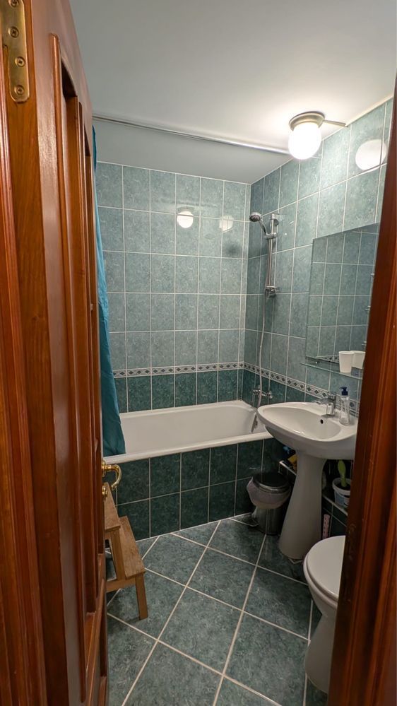 De inchiriat apartament 4 camere in zona Lacul Tei - Poză 7