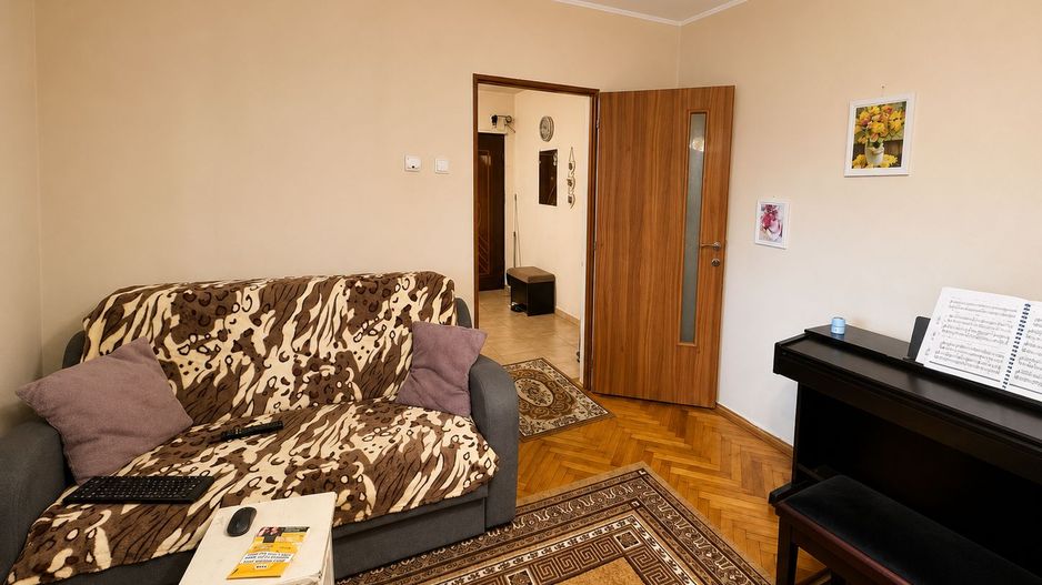 Apartament 3 camere, 63 mp, logie și boxă - Poză 4