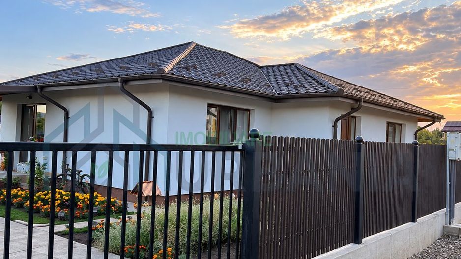 Casa, 95 m², - Poză 3
