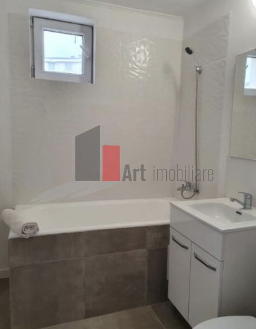 APARTAMENT DE 3 CAMERE TEIUL D0AMNEI - Poză 5