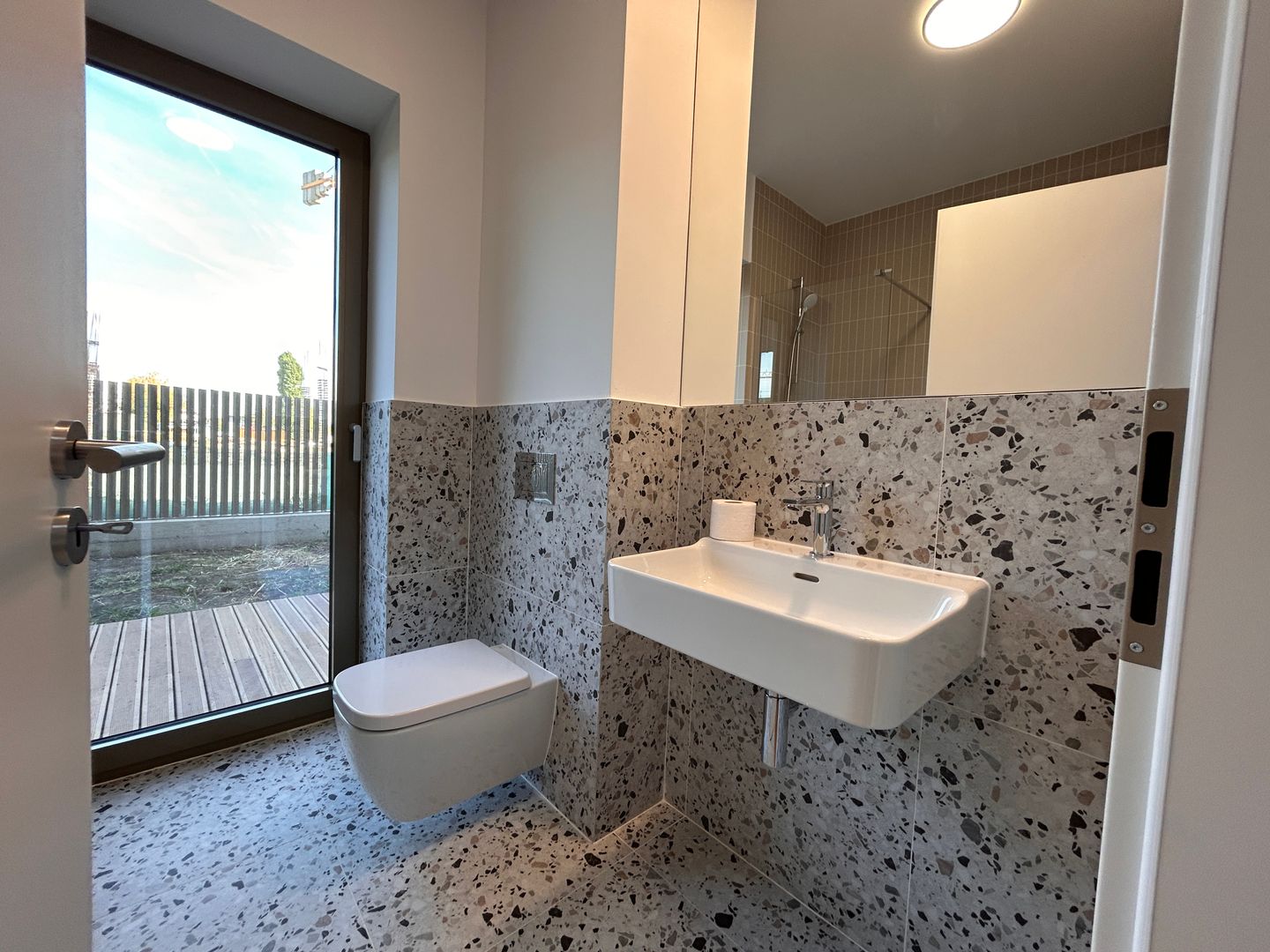 APARTAMENT 2 CAMERE | GREEN LAKE | LOC DE PARCARE | GRADINA 168MP - Poză 14