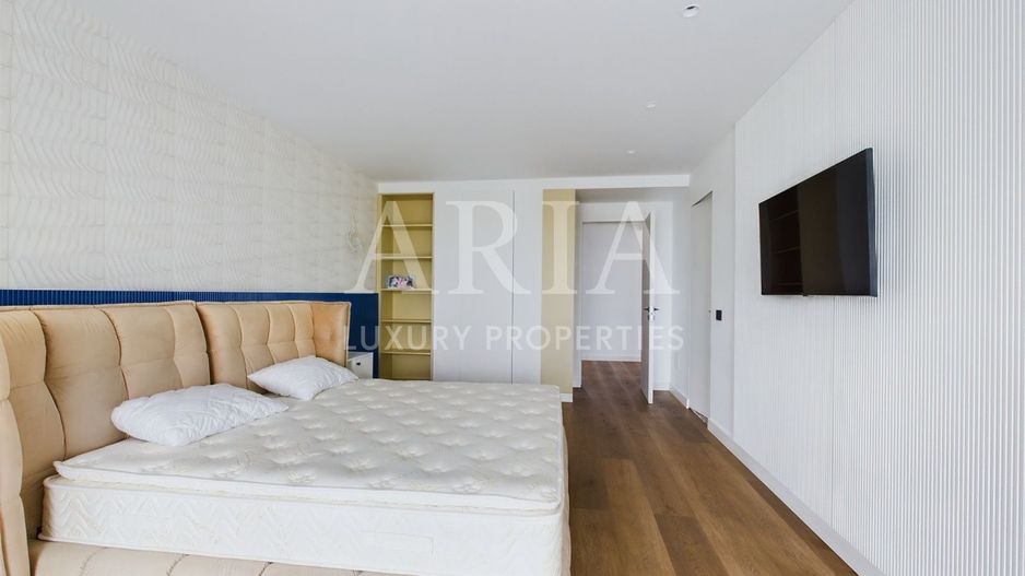 WATERFRONT VILLA 2024 FIRST RENT POOL - Poză 11