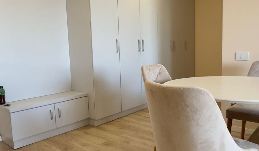 Inchiriez ap 2 camere, mobil utilat modern, loc parcare- 550 euro/luna - Poză 5
