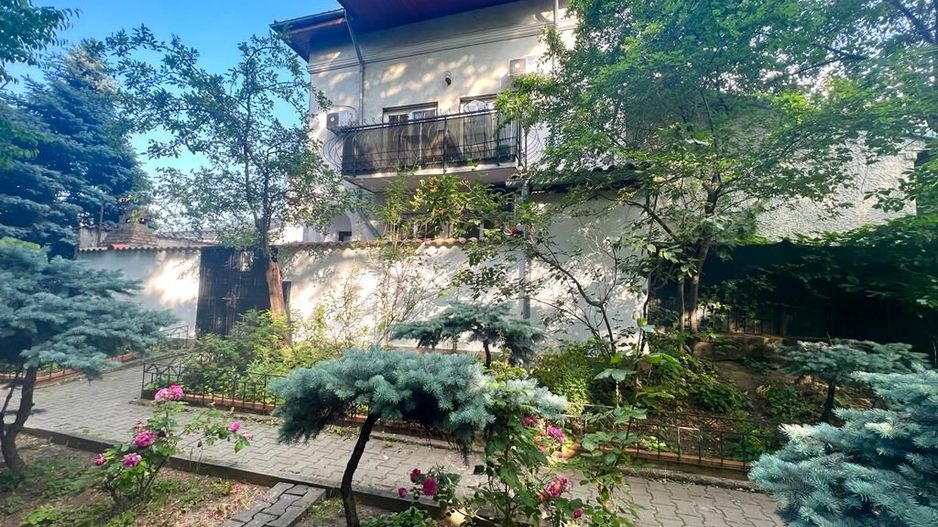 Zero comision, 180mp vila Palatul Cotroceni, 5 x parcare, 6 min metrou - Poză 1