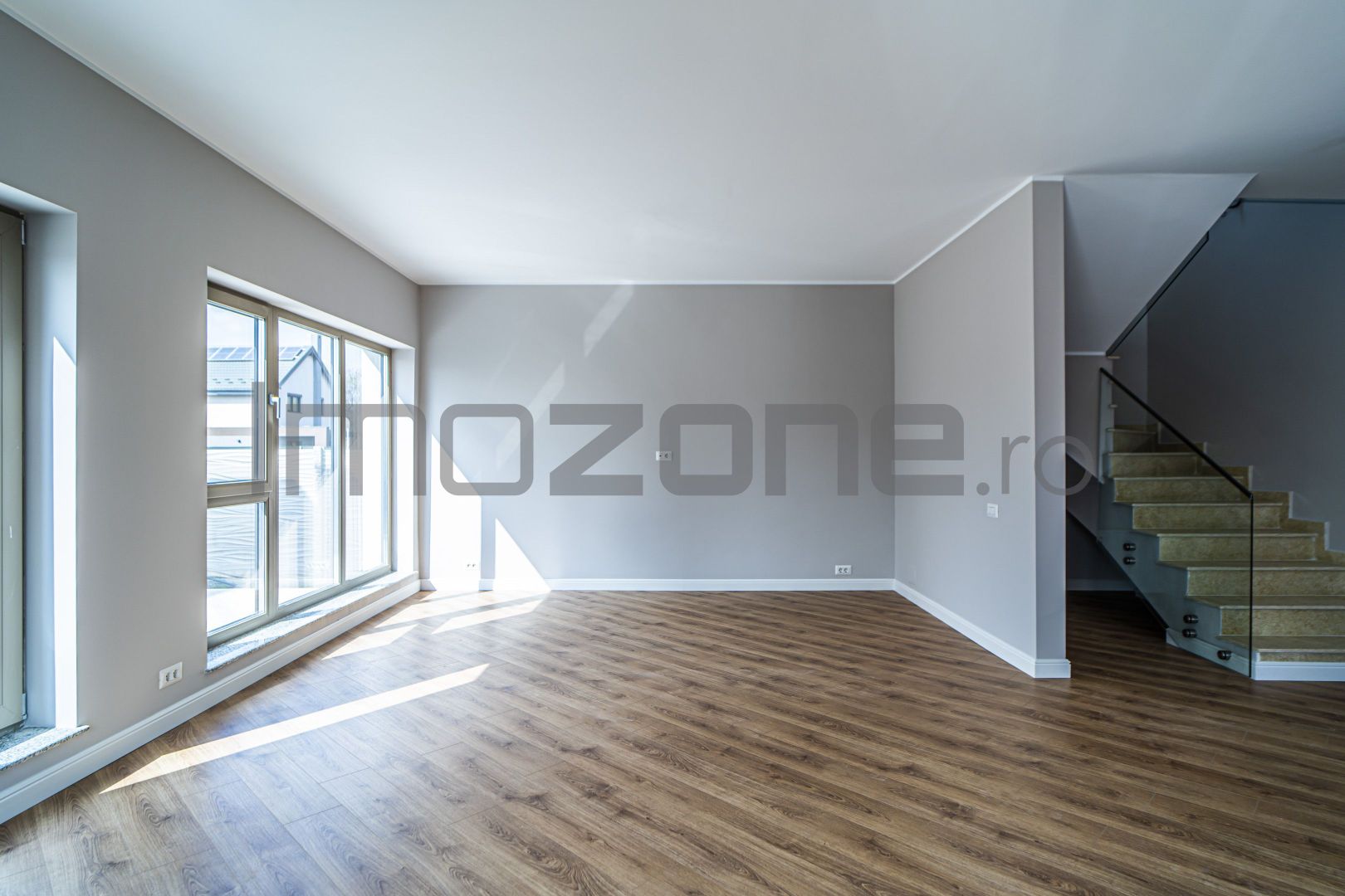 Casa individuala 4 camere / Finisaje Deosebite / Otopeni / Mutare Imediata - Poză 1