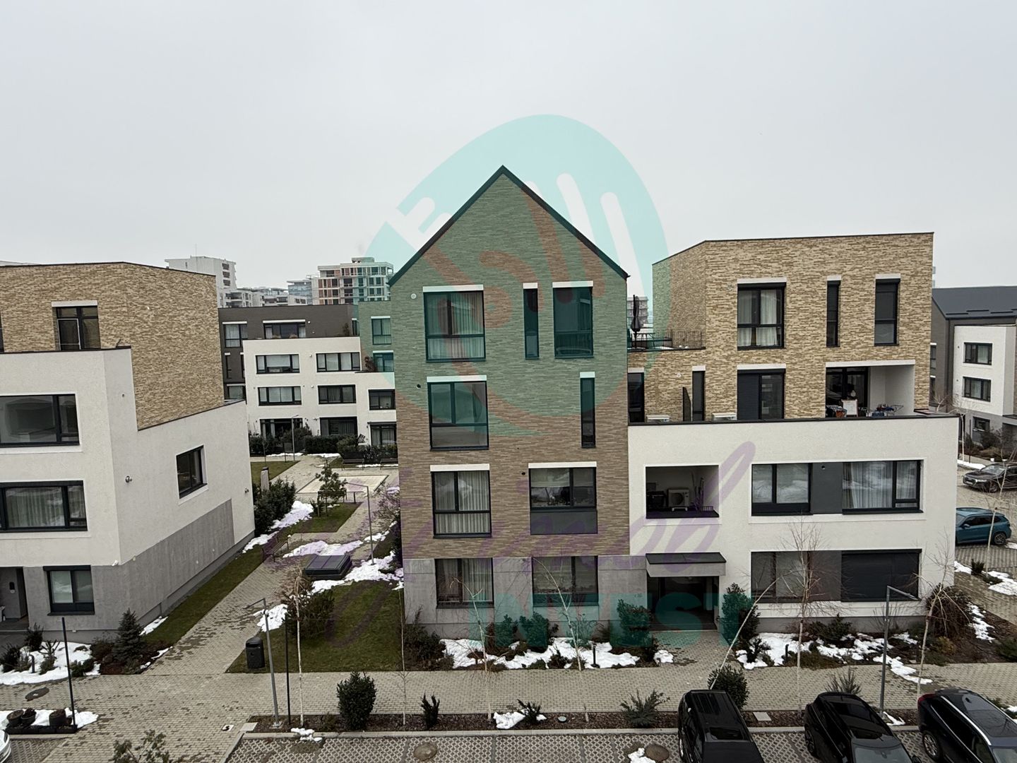 3 camere tip duplex in Catted Family - Poză 1