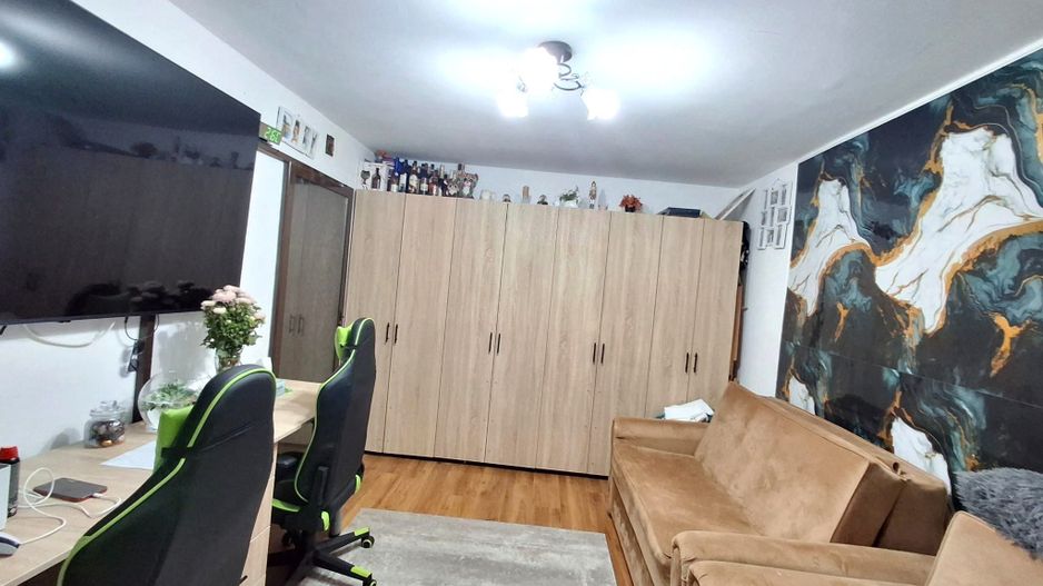 DE VANZARE Apartament 2 Camere Tei - Poză 1