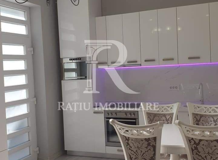 Apartament cu 3 camere | Central | Oradea - Poză 3