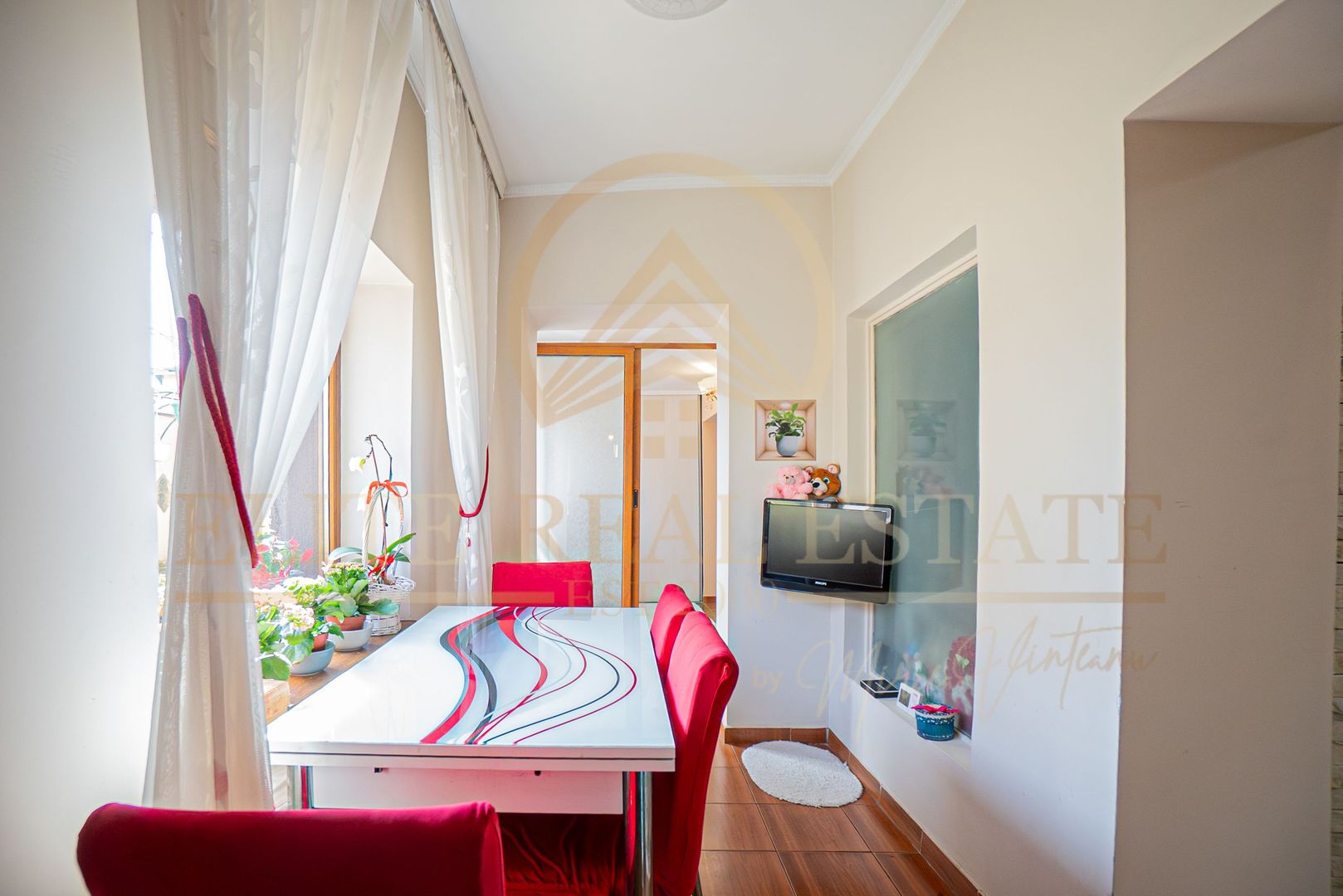 Casă cochetă în zona Anda |  Liniște, confort și intimitate - Poză 6