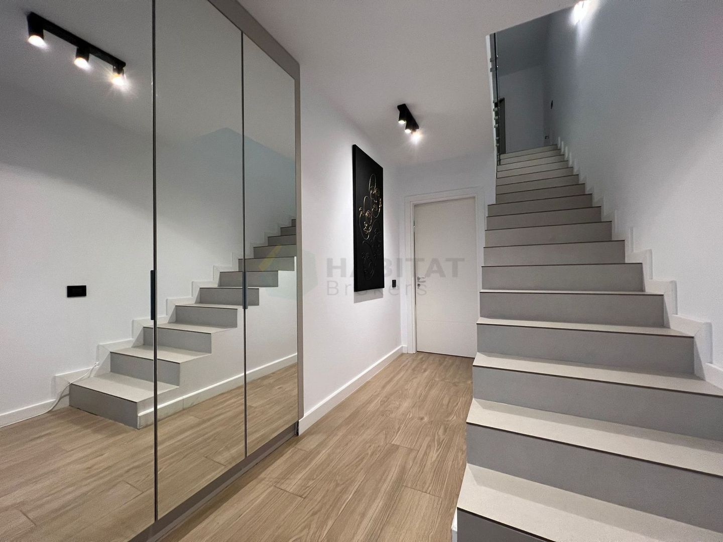 The Class Villas 1 – Vilă modernă de închiriat în Tunari - Poză 6