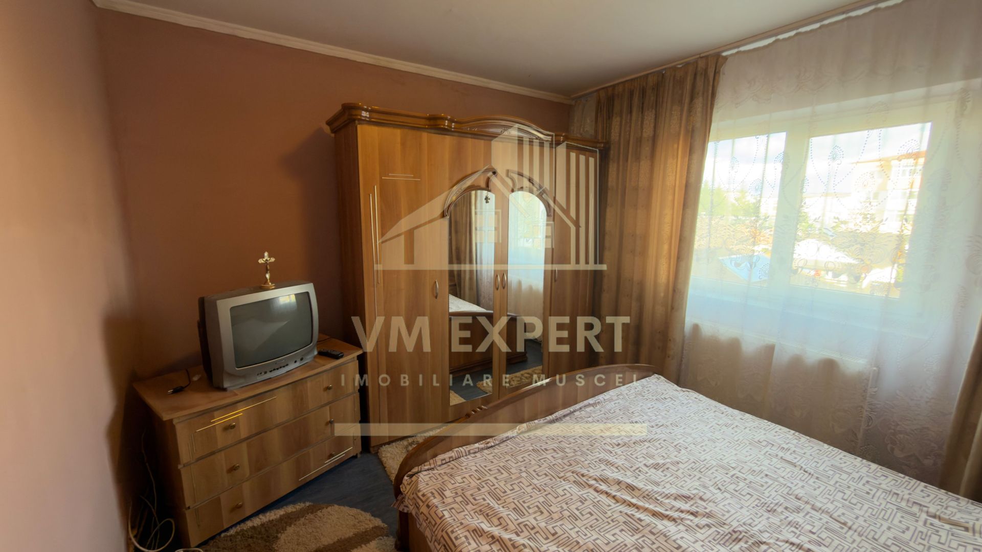 APARTAMENT 2 CAMERE DECOMANDAT ETAJ 3 GRUI ARGEȘ - Poză 16