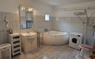 CASA solida, spatioasa (140 mpu) LA PRET DE APARTAMENT! Comision zero! - Poză 11