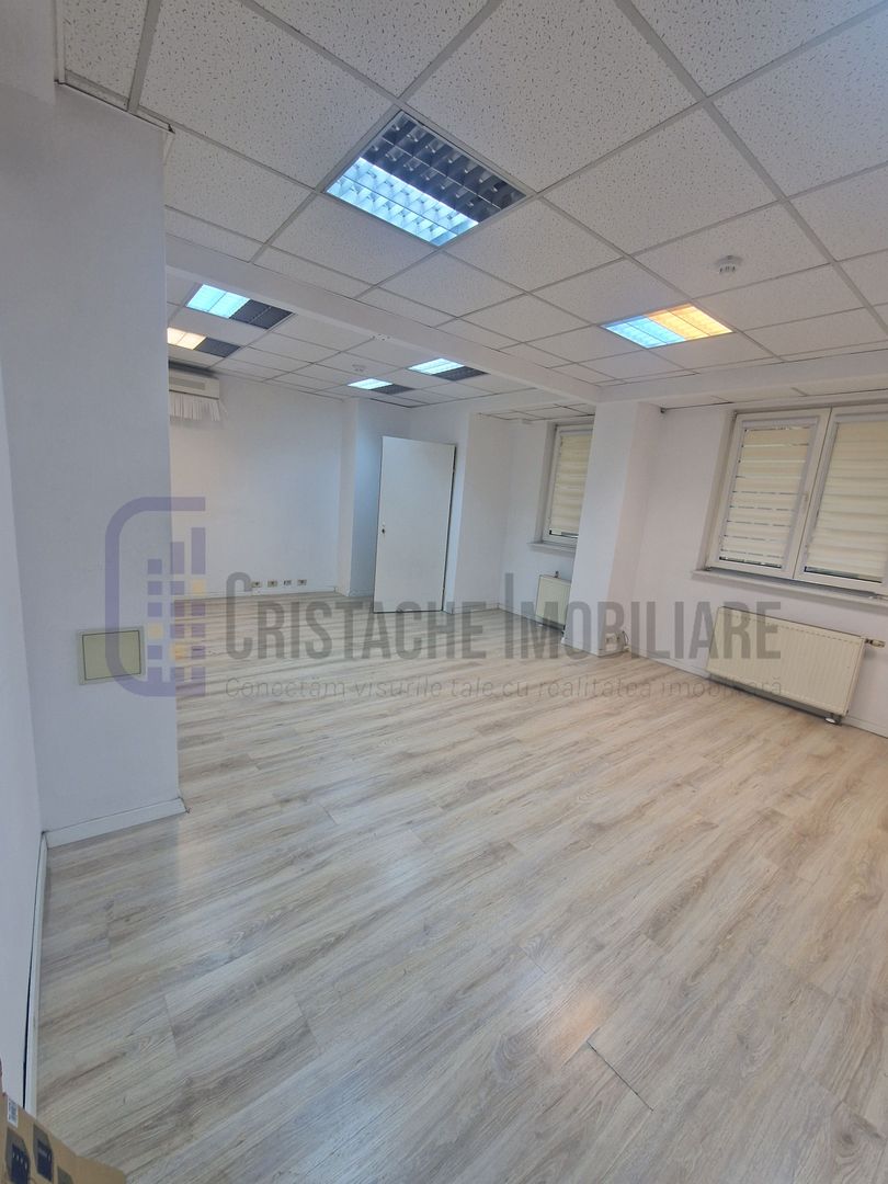 Universitate - birouri la cheie, suprafate intre 40 m² si 2500 m² - Poză 5