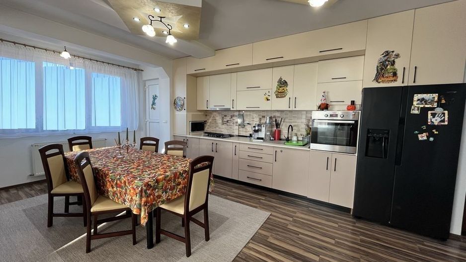 Apartament 4 camere pe două niveluri – Florești, zona Tăuțiului. - Poză 2