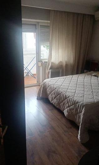 De vanzare apartament 3 camere, Marriott/Panduri/13 Sept - Poză 4
