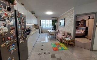 Apartament cu 3 camere, 2 balcoane și parcare, zona Floresti. - Poză 3