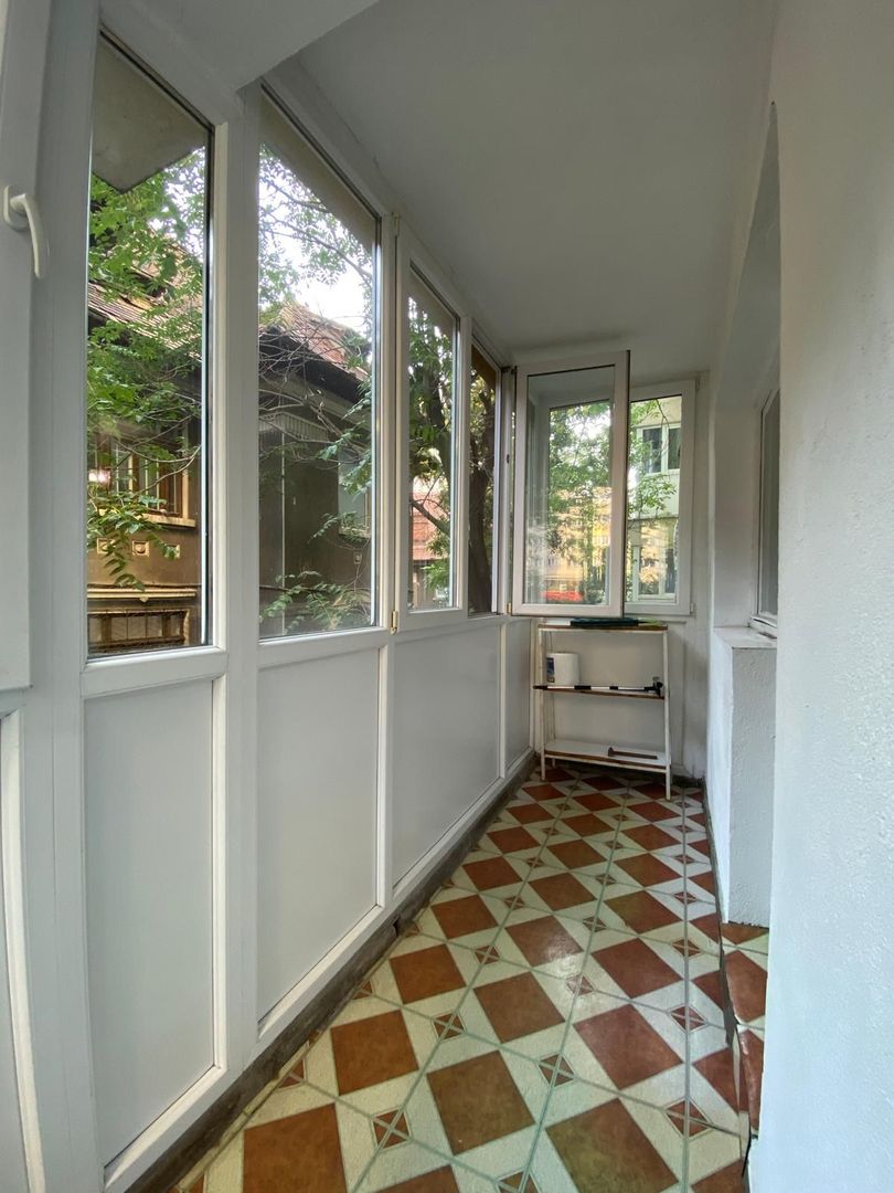 Iancului 4 cam  total dec 1/10, bloc 1978, 2 balcoane, 2bai, ST 102 mp - Poză 4