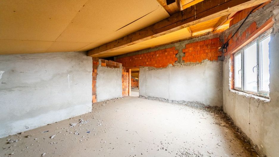 Casa caramida P+M, Vinga, cu potential spatiu comercial - Poză 16