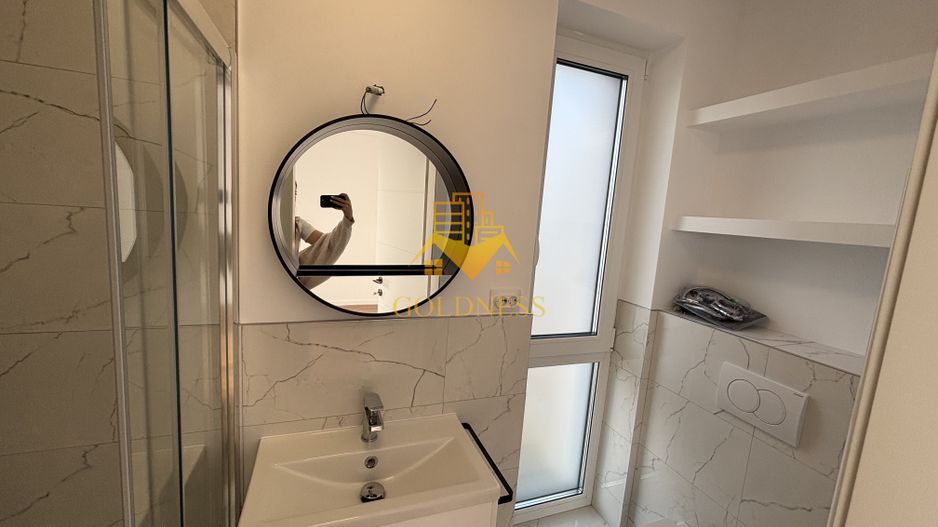 Duplex lux, de închiriat, 5 camere, parcare, curte, terasă,220mp teren - Poză 11