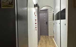 Aradului | 3 camere | Decomandat | Centrală proprie | Renovat complet - Poză 9