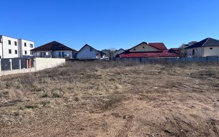 Oportunitate pentru investiții! Vânzare teren Târgoviște zona Micro 3! - Poză 1