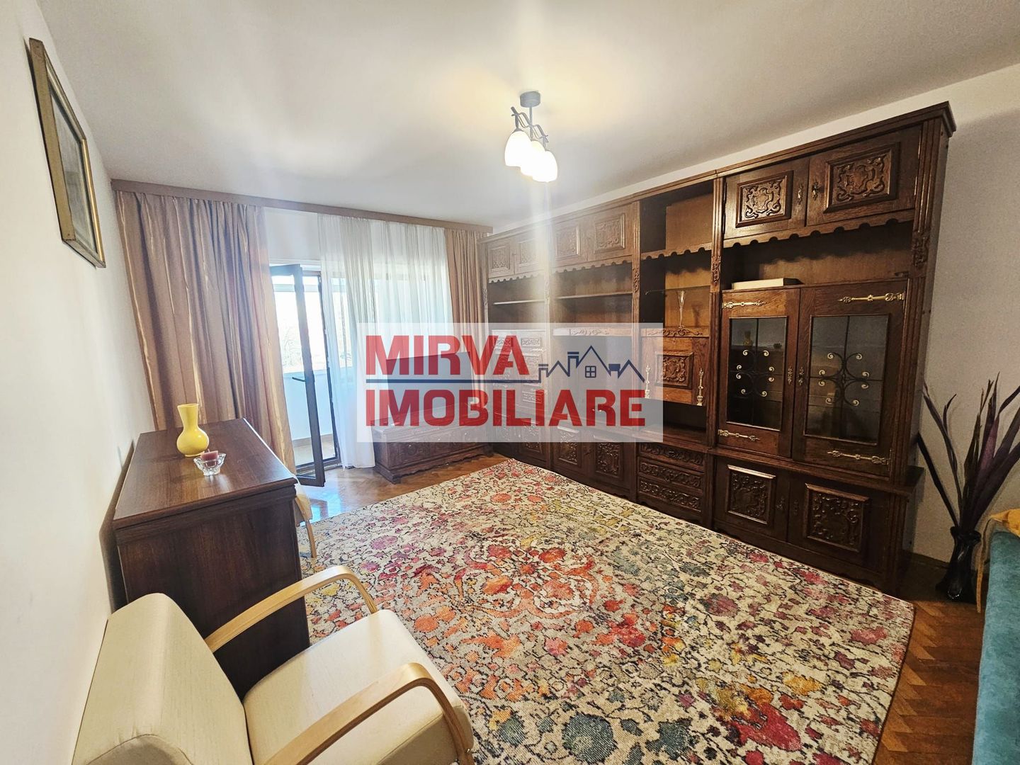 Apartament 2 camere Ultracentral, mobilat, utilat, decomandat - Poză 1