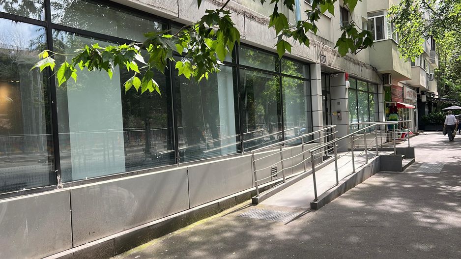 Spațiu comercial stradal | 253 mp utili | Vitrină | Bd. Basarabia - Poză 2