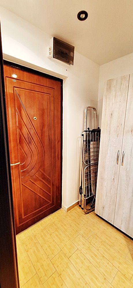 Zona Astra, str. Traian garsoniera mobilata, etaj 3, pret 63000 euro - Poză 7