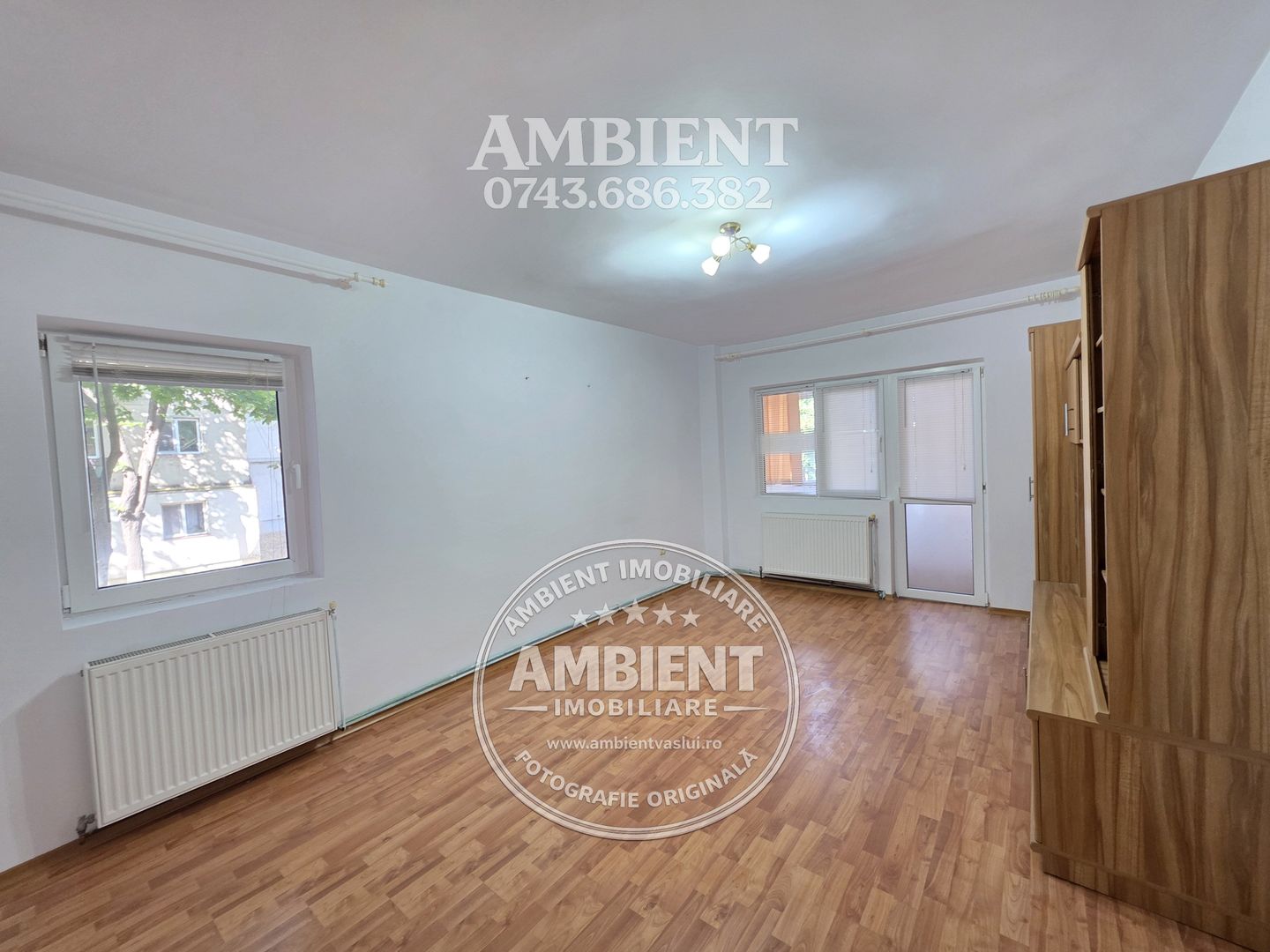 Apartament cu 2 camere, ETAJ 1, mobilat și utilat, VASLUI - zona RACOVIȚĂ; - Poză 8