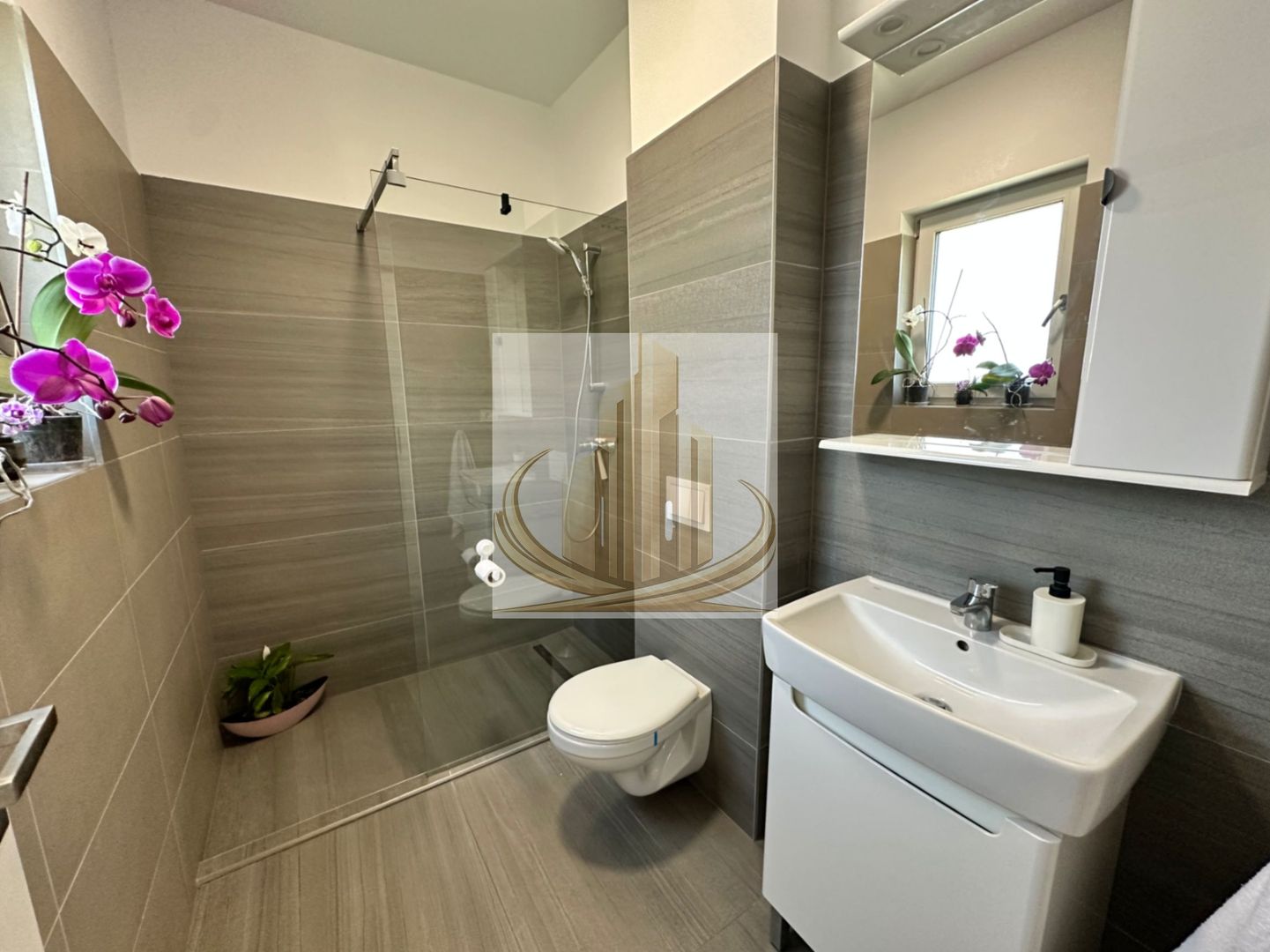 Jumatate duplex 5 camer 3 bai - Poză 9