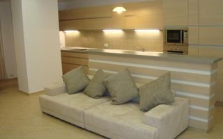 APARTAMENT 3 CAMERE | PARACRE & BOXA | NORTH AREA LAKE VIEW - Poză 2