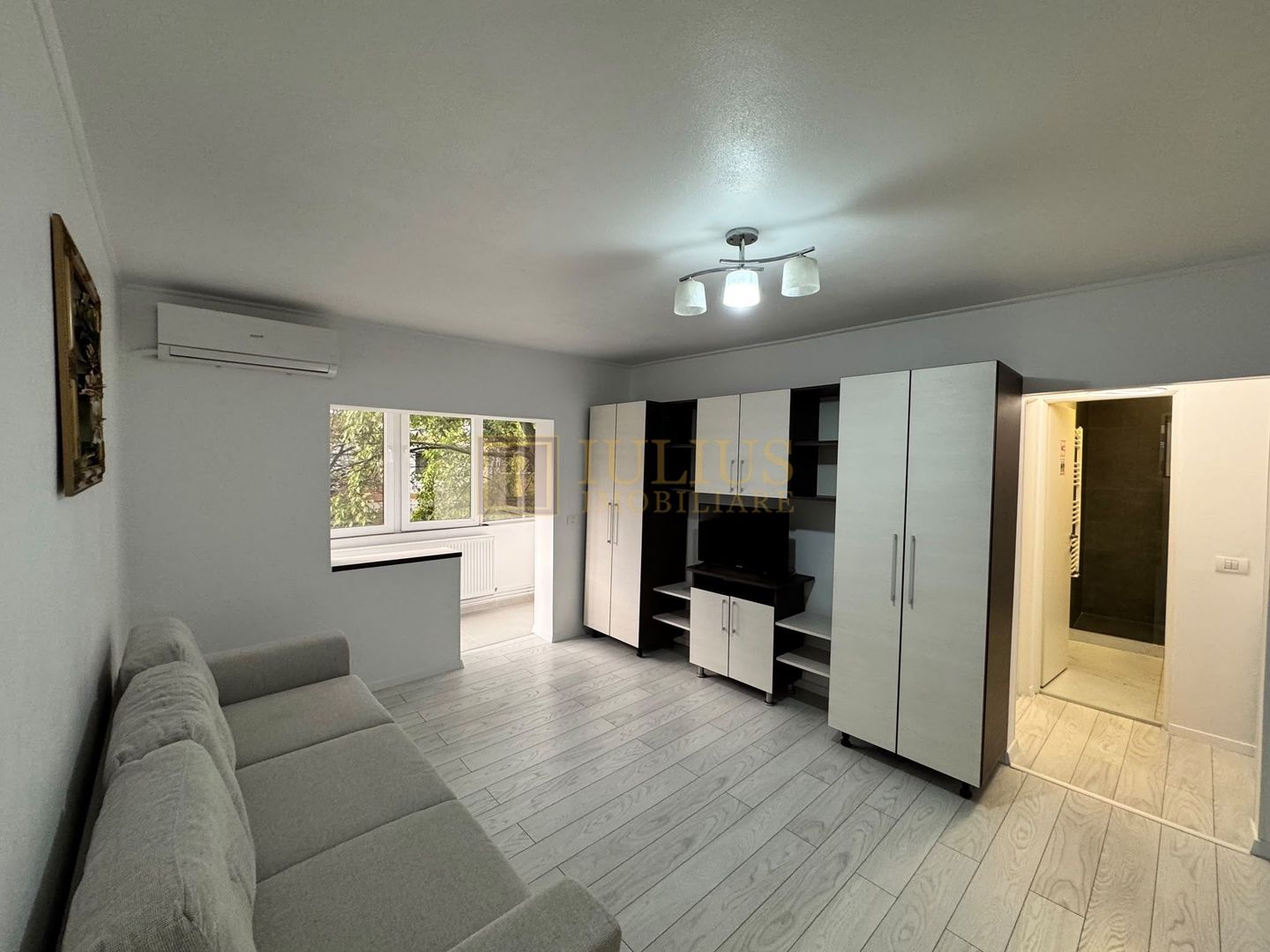 ARADULUI| 2 camere| etaj 1| centrala proprie| confort 1 - Poză 6