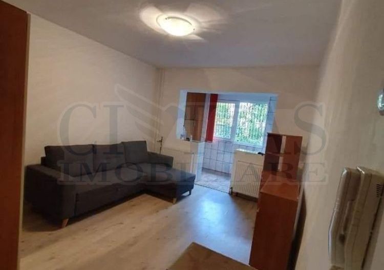 Garsoniera de vanzare in Zorilor - Poză 4