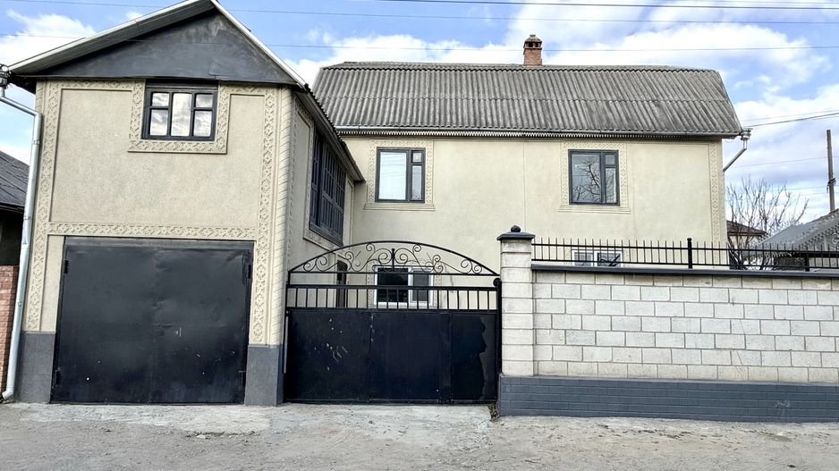 Casa în or.Ialoveni centru - Poză 9