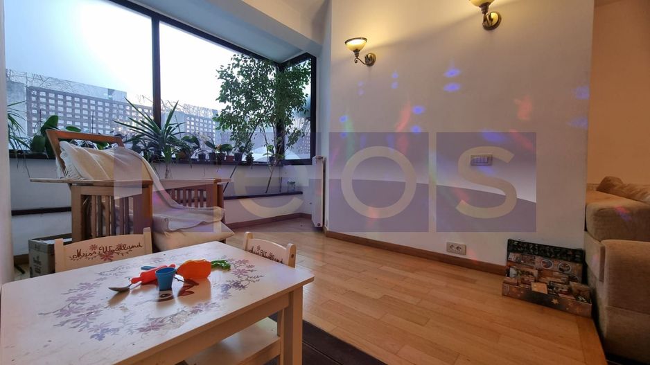 VANZARE- 9- CAMERE (S+P)- VILA -COTROCENI - Poză 7