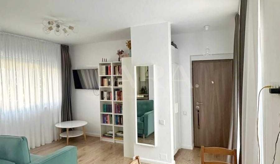 Apartament 2 camere, grădină proprie 40 mp, vilă  2022. - Poză 1